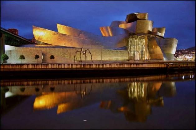 Guggenheim Müzesi (Bilbao, İspanya) 