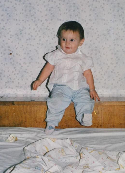Lionel Messi, 24 Haziran 1987 yılında fabrika işçisi Jorge Horacio Messi ve yarı zamanlı temizlikçi Celia Maria Cuccittini'nin oğlu olarak dünyaya geldi.