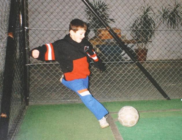 2005-06 sezonunda 17 lig maçında 6 gol attı ve 6 Şampiyonlar Ligi maçında 1 gol attı 7 Mart 2006'da oynanan Şampiyonlar Ligi iki turda Chelsea'ya karşı oynadıkları maçta yaşadığı kas yırtılması nedeniyle sezonu erken kapamak zorunda kaldı. Sezon sonunda Rijkaard'ın Barcelona'sı İspanya ve Avrupa şampiyonu oluyordu.