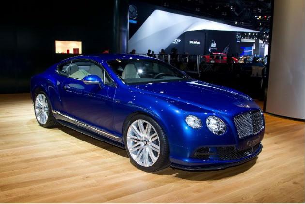 330 km/s azami hıza sahip Bentley Continental GT Speed.
