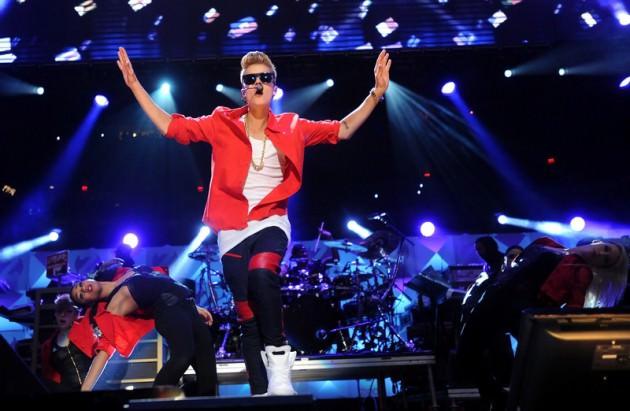 Justin Bieber hem Danimarka hem de Norveç'te ilk 10'a girmeyi başardı.