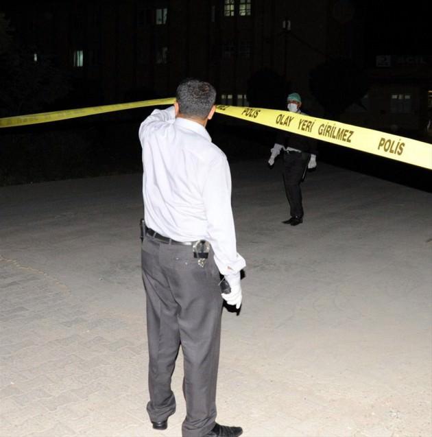 Yaralıların, tedbir amaçlı birtakım işlemlerden sonra tedavi altına alındığı öğrenildi.