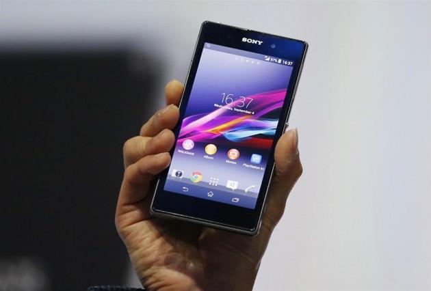 <p><strong>Sony Xperia Z1</strong><br />144x74x8.5mm ölçülerinde olan ve 170 gram gelen telefon, TRILUMINOS ve X-Reality teknolojisi içeren, 1920x1080 çözünürlüğünde ekrana sahip.</p>