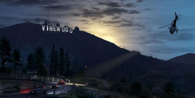 <p>Benchmark Company analisti Mike Hickey ise "Mart 2014'e kadar 23 milyon satış rakamı bekliyoruz ve bu tahmini değiştirmeyeceğiz. İlk günde 800 milyon dolar gelir inanılmaz" ifadesini kullandı.</p>