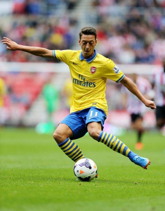 <p>Mesut, Arsenal'e 136 milyon TL'ye transfer oldu. Başka bir deyişle Mesut Özil'in piyasa değeri son 4 yılda yüzde 547 oranında arttı.</p>