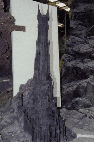 <p>Barad-dûr - Lord of the Rings</p>