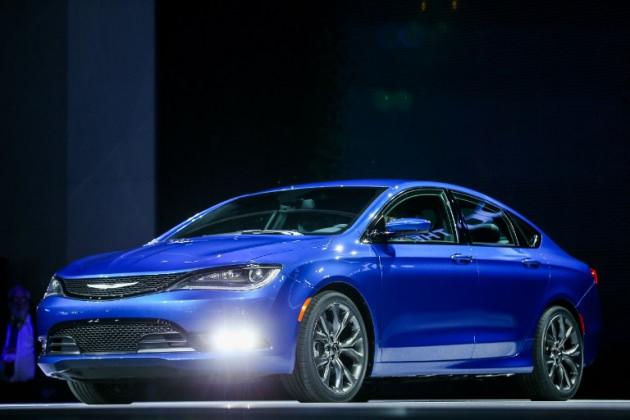 <p>Chrysler 200s</p>