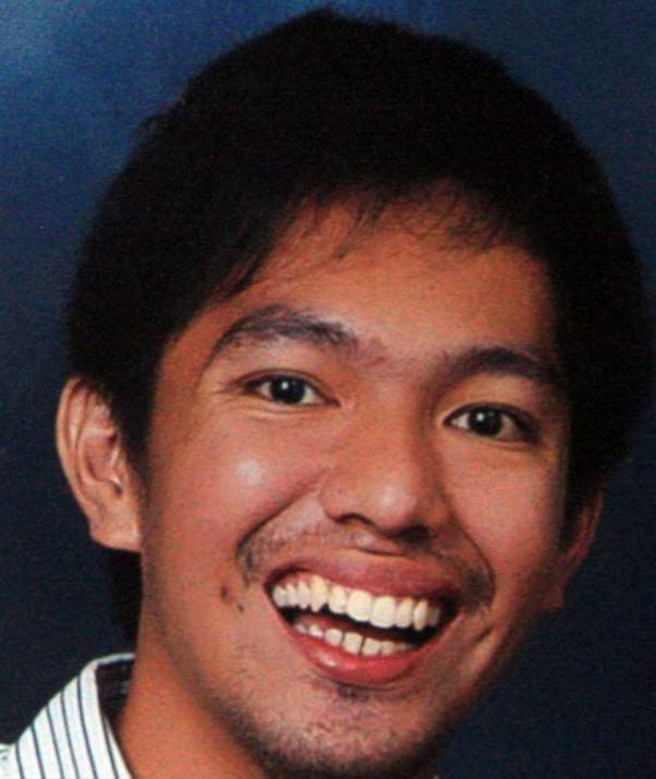 <p>Vietnamlı kurtarma ekipleri, okyanusta bulunan "can yeleği"nin kaybolan u&ccedil;ağa ait olmadığını a&ccedil;ıkladı. U&ccedil;akta yaşamını yitirenlerin hayat hikayeleri de ortaya &ccedil;ıkıyor.</p>