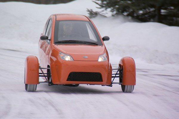<p>Elio'nun normal boydaki sedan arabalarda bulunan güvenlik standartlarına uygun olacağı belirtildi.</p>