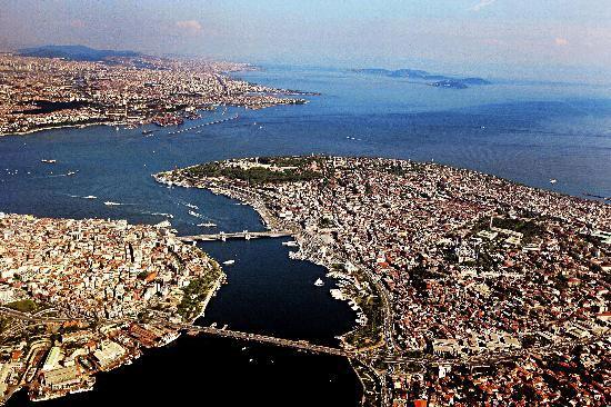 <p>İstanbul Ticaret Odası (İTO) "İstanbul Halkı Konut Eğilimleri Araştırması sonuçları bireylerin en çok ikamet etmek istediği ilçeleri ortaya koydu. Bakın İstanbullular en çok nerelerde ikamet etmek istiyor.</p>