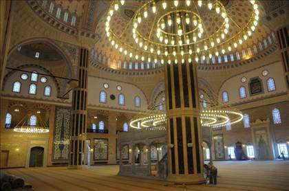 Türkiye'nin üçüncü büyük camisi