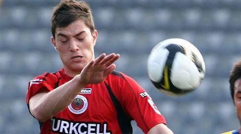 <p><strong>22. saniye:</strong><span> 2008-2009 sezonunda Denizlispor-Gençlerbirliği maçında Gençlerbirliği'nden James Troisi.</span></p>