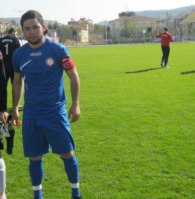 Kayseri'de 5 gün önce kan kanserine yakalandığını öğrenen amatör futbolcu 25 yaşındaki Battal Uğurlu, hayatını kaybetti.