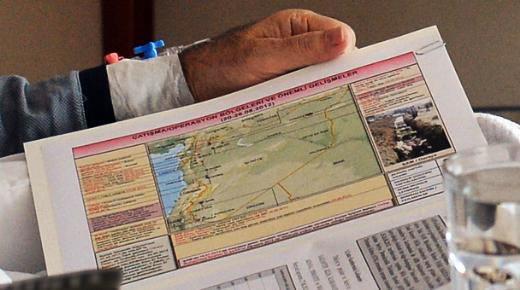 Cumhurbaşkanı G&uuml;l'&uuml;n incelediği dosya '&Ccedil;atışma / Operasyon B&ouml;lgeleri &Ouml;nemli Gelişmeler 20-26.08.2012' başlıklı Suriye raporu. 