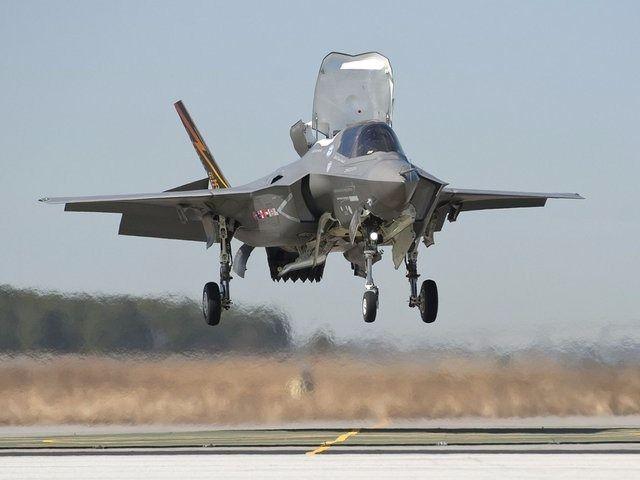 <p>JSF Projesi kapsamında TUSAŞ'ın yanı sıra, Alp Havacılık, Ayesaş, Havelsan, Kale Havacılık, Kale Pratt and Whitney gibi firmaların da halihazırda iş payı bulunduğunun altını çizen Demir, diğer pek çok yerli firmanın da iş paylaşımında yer almasının gurur verici olduğunu dile getirdi.</p>

<p> </p>
