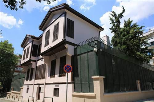 10 Kasım 1953'de Atatürk Evi olarak Selanik'te ziyarete açılan yapı, 60 yıl sonra düzenlenerek yeniden ziyarete hazır hale getirildi.