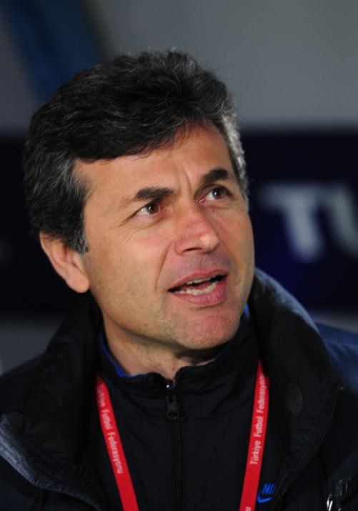 <p>İstanbulspor, Malatyaspor, Konyaspor ve Ankaraspor maceralarının ardından Aykut Kocaman için ikinci Fenerbahçe günleri 2009'da başladı.</p>