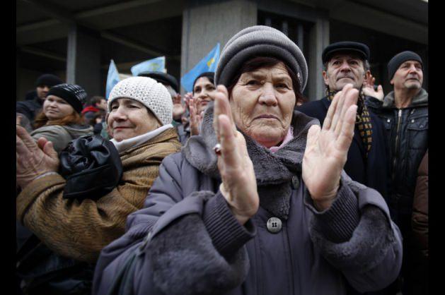 &Ccedil;alkantılı bir d&ouml;nemden ge&ccedil;en Ukrayna&rsquo;nın b&ouml;l&uuml;nmesine dair senaryolar konuşulurken, &uuml;lkeye bağlı Kırım &Ouml;zerk Cumhuriyeti&rsquo;nde ayrılık&ccedil;ı Rus gruplar ile Kiev&rsquo;deki yeni y&ouml;netimi destekleyen Kırım Tatarları karşı karşıya geldi.