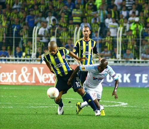 AbSurDMaN @AbSurDMaN_ -- Aykut Kocaman'a Barcelona'yı verin, Çemişgezek Belediyespor karşısında 5-0'dan maçı verir. Muazzam bir yetenek.