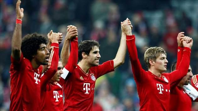  Pep Guardiola'nın oluşturmak istediği kadroya ulaştığını iddia eden Sky Italia, başarılı teknik adamın ilk 11'ini internet üzerinden paylaştı. 