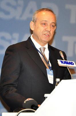 İsim: Muharrem Yılmaz  Şirketi: Sütaş  İli: Bursa  2012 Cirosu (TL): 1,4 milyar  Çalışan Sayısı: 4 bin 