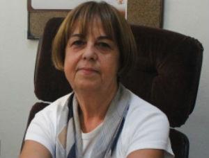 İstanbul Üniversitesi Su Ürünleri Fakültesi Deniz Biyolojisi Anabilim Dalı'ndan Prof. Dr. Nuran Ünsal, balığın bol olmasında yasakların yanı sıra iyi giden hava sıcaklıklarının da etkisinin önemli olduğu ancak böyle ani artışların bu türün geleceği için iyiye işaret olmayabileceğini söyledi. Ünsal, "Balığın bu sene bol olmasında yasakların etkisi var ancak tek nedeni bu değil. Başta iyi giden hava koşulları olmak üzere çevresel faktörlerin de bundan önemli etkisi oldu. Yüzey suyu sıcaklıkları iyi gitti. Bu palamut ve lüfer için önem taşıyor. Böylece balıkların besinlerinde artış görüldü ve daha iyi beslenme fırsatı buldu. Diğer taraftan önceki yıllarda küçük boyutlarda tutulmasına rağmen çinakop miktarında artış görülüyor. Bu şekildeki artış bir sonraki sene bu türde tamamıyla çöküşün sinyali de olabilir. Bu konuda henüz kesin bir veri yok. Eğer bir türde devamlı bir boyun altında balıklar çıkıyorsa bilimsel veriler bu türün tehlike altında olduğunu söylüyor" dedi.