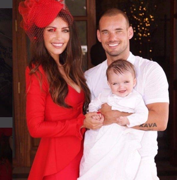 <p>Wesley Sneijder ve Xava</p>

