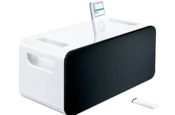 <p><strong>iPod Hi-Fi</strong><br />
Teknik olarak fena bir cihaz olmasa da kimse onu kullanmak istemedi. Ortalama tüketici, bu kadar büyük bir hoparlöre ihtiyaç duymuyordu.</p>
