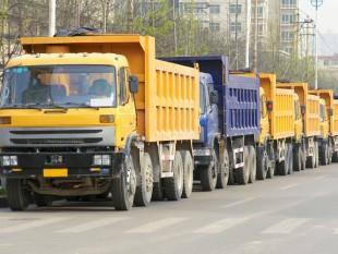 <p>Samsung’ın 20 milyar adet 5 cent ile Apple’ın kapısına dayandığı haberleri aslında tamamen asılsız. Ancak milyonlarca insan Facebook ve Twitter’da bu haberlere inandığından gerçekmiş gibi bu haberleri hızla yaydı ve bozuk para efsanesi böyle doğmuş oldu.</p>
