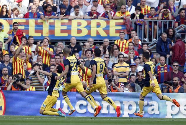 La Liga'da, Real Madrid ve Barcelona'nın 10 yıllık hakimiyetine son vererek şampiyon olan Atletico, Devler Ligi Kupası'na da sadece 120 saniye uzaklıktaydı.