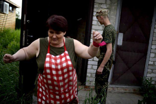 Sergey Prokofiev Uluslararası Havalimanı'nın d&uuml;n ayrılık&ccedil;ılar tarafından işgal edilmesinin ardından Ukrayna ordusunun b&ouml;lgede başlattığı operasyon s&uuml;r&uuml;yor.