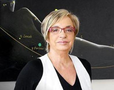 Zara mağazalar zincirleri şeklinde İspanya'da büyüyünce Rosalia Mera ve eşi Ortega Amancio başka markalar üretmeye başladı. 1985 yılında hazır giyim perakendeciliğinde yenilikçi bir firma olarak anılacak Inditex'i kurdu.