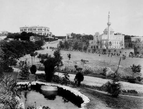 <p>Yıldız Sarayı-Büyük Mabeyn Dairesi ve Hamidiye Camii 1884-1898 Beşiktaş</p>