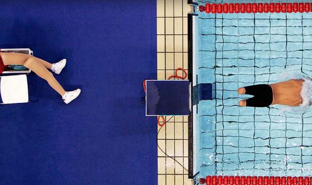 ERVIN KOVACS 21 Eylül 2004 Macar yüzücü Kovacs, Çin'deki Paralimpik Oyunları'nda 200 metre serbest SM5 yarışına başlarken... Kovacs bu kategoride gümüş madalya kazanmıştı.