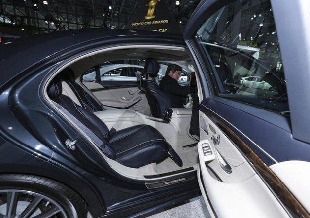 <p>Mercedes-Benz S-Class</p>