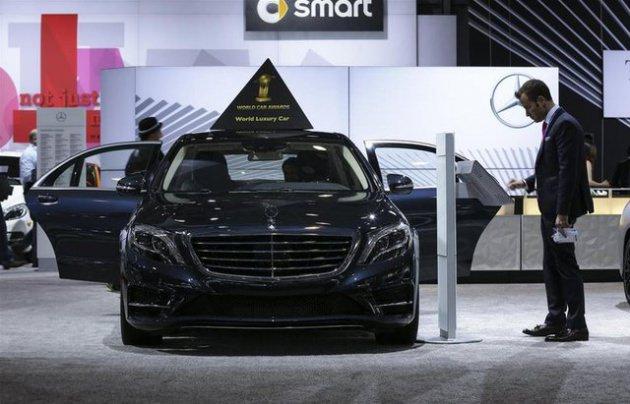 <p>Mercedes-Benz S-Class</p>