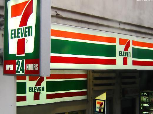 <p>8.7-Eleven</p>

<p>Orijinal "U-Tote'm" adı, şirketin çalışma saatleri 1946'da sabah 7'den akşam 11'e uzatılınca, bugünkü haline dönüşmüş.</p>
