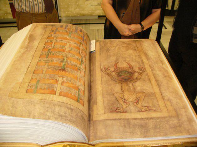 Ortaçağın en büyük kitabı olduğu düşünülen ve paha biçilemeyen 'Codex Gigas'