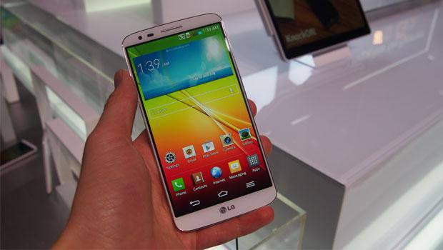 <p><strong>LG G2</strong><br />S5 karşısında: LG G2'nin görüntü kalitesi inanılmaz. Boyutu S5'den biraz daha küçük, ama bu sayede biraz daha fazla pil ömrüne sahip.</p>