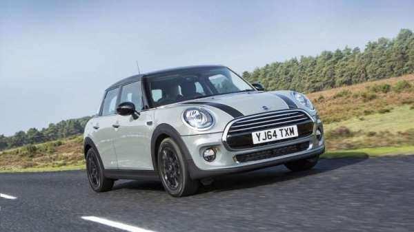 <p>MINI 5 KAPI</p>

<p>2015 Dünyada Yılın Otomobili finalistleri açıklandı. Otomotivin en prestijli ödüllerinden biri olan Dünyada Yılın Otomobili (World Car Of the Year) Ödülü, Nisan ayında New York Motor Show'da verilecek...</p>
