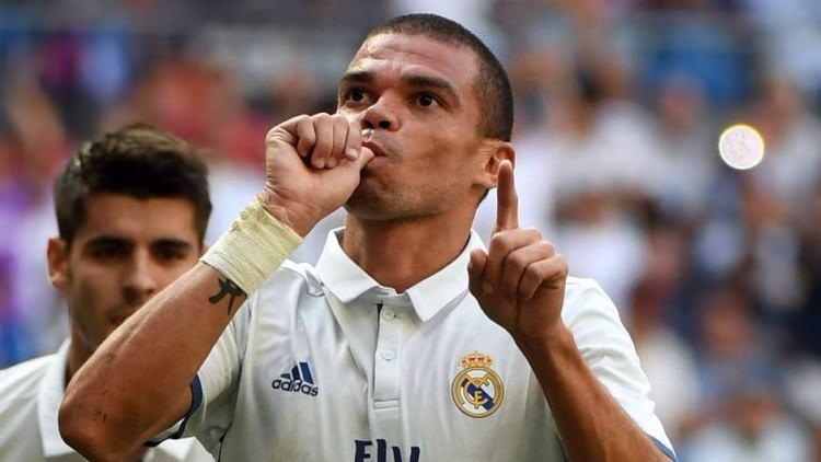 <p>PEPE | Real Madrid</p>
