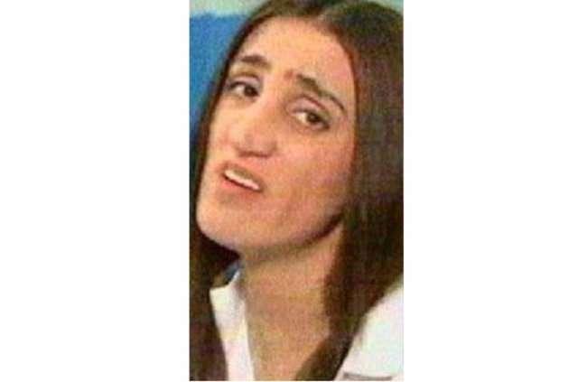<p>Özden Öğrük'ün bant karikatüründen uyarlanan dizi 1996 ile 1999 yılları arasında ekrana gelmişti. Yonca Evcimik, Çiçek Dilligil ve Cenk Torun da Sonay Aydın'la birlikte dizide rol alıyordu.</p>
<p> </p>