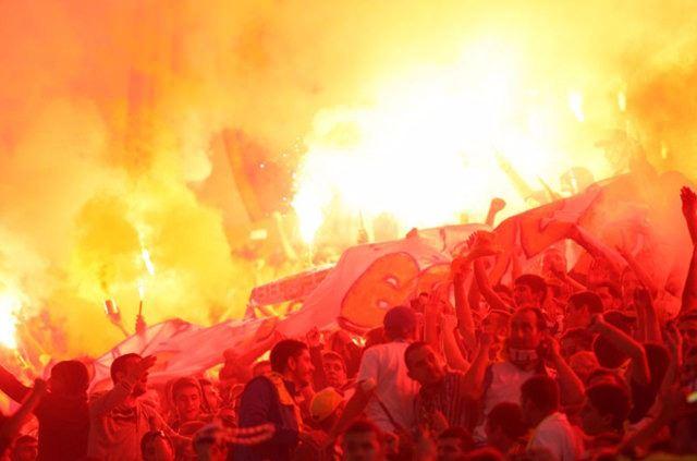 <p>Fenerbahçe - Marsilya maçında Şükrü Saracoğlu’ndaki atmosferden etkilenen Fransız spiker:<br />
<br />
<strong>''Bunu nasıl yapıyorlar? Hayatta bir kere yaşanması gereken ve dünyanın başka hiçbir yerinde yaşanamayacak bir duygu. İnsanın tüyleri diken diken oluyor."</strong></p>