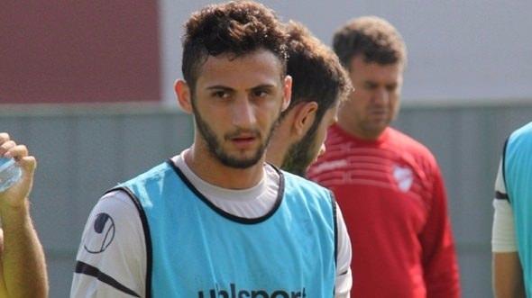 <p><strong>GİDENLER</strong><br />
<br />
Vedat Bora (Samsunspor) - Kiralık - Orta Saha<br />
Abdulkerim Bardakçı (Samsunspor) - Kiralık - Stoper<br />
Ali Dere (Anadolu Selçukspor) - Kiralık - Sol Kanat</p>
