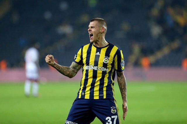 <p>MARTIN SKRTEL | Fenerbahçe | Yıllık ücret: 10.000.000 TL</p>
