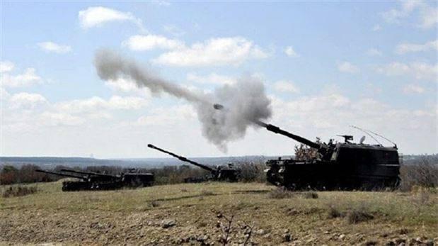 <p>Merkezde, Fırtına Obüsü imalatından elde edilen tecrübe ve bilgi, Poyraz Mühimmat Aracı’na adeta ilmek ilmek işleniyor. </p>
