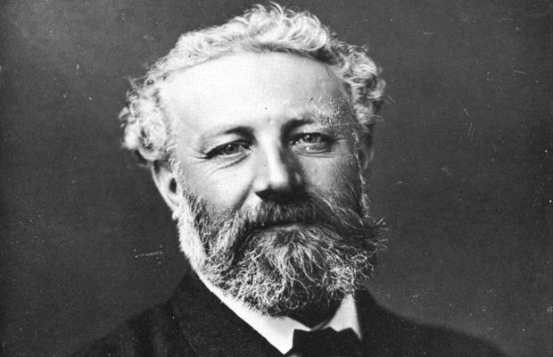 <p><strong>Jules Verne</strong></p>
