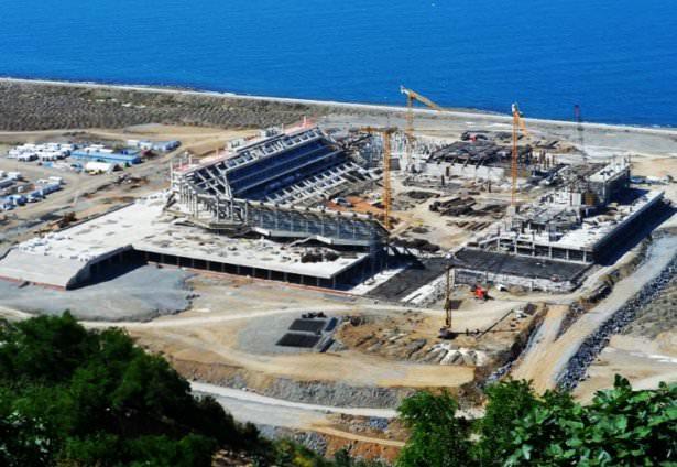 <p>Trabzonspor'un merakla beklenen yeni stadyumu büyük bir hızla ilerliyor.</p>
