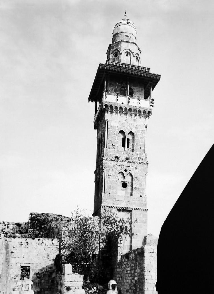 <p>Mescid - i aksa külliyesinin görkemli Gavanima Minaresi. Minare, Memlükler Dönemi'nde 1298'de yaptırıldı.</p>

<p> </p>
