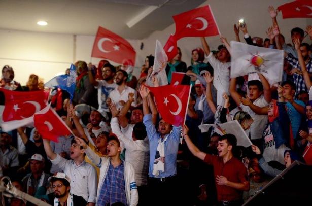 <p>Türkiye'yi 13 yıldır kesintisiz yöneten AK Parti'nin, 5. Olağan Büyük Kongresi başladı. </p>
